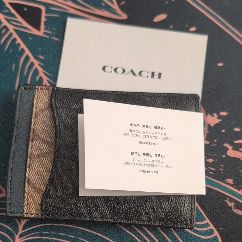 Coach Signature Black and Tan Card Holder - Picture 4 of 4